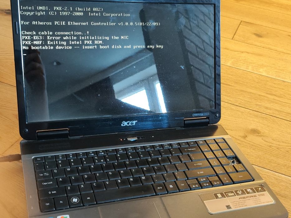 Laptop Acer Aspire 5732Z z baterią i zasilaczem