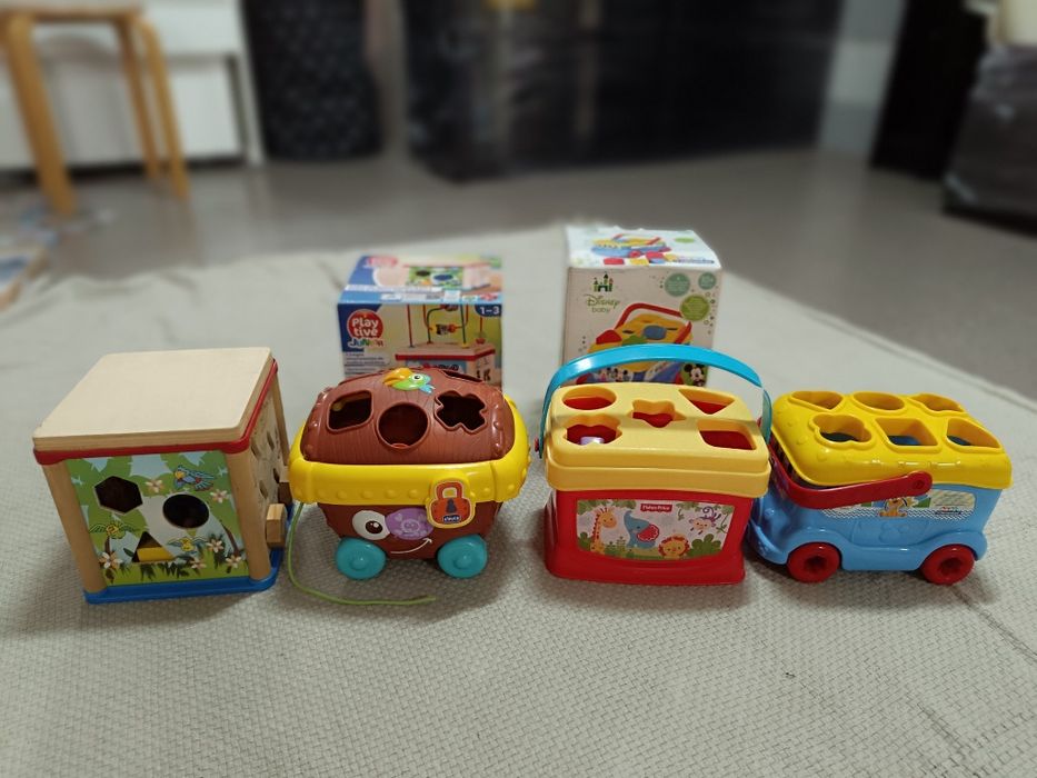 3 Conjuntos de Blocos Infantis de Formas e Cores Diferentes