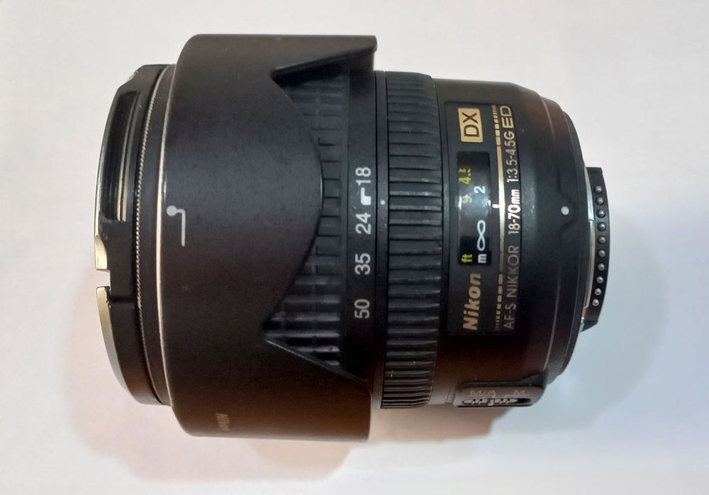 Lente NIKON AF-s NIKKOR 18-70mm 1:3.5-4.5G ED