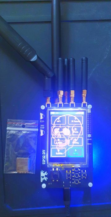 ESP32-DIV-X-A EXTREME Edition Jesse.H.2.5 DIY ComBAjnO
