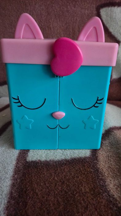 Domek Gabi tęczowa szafa