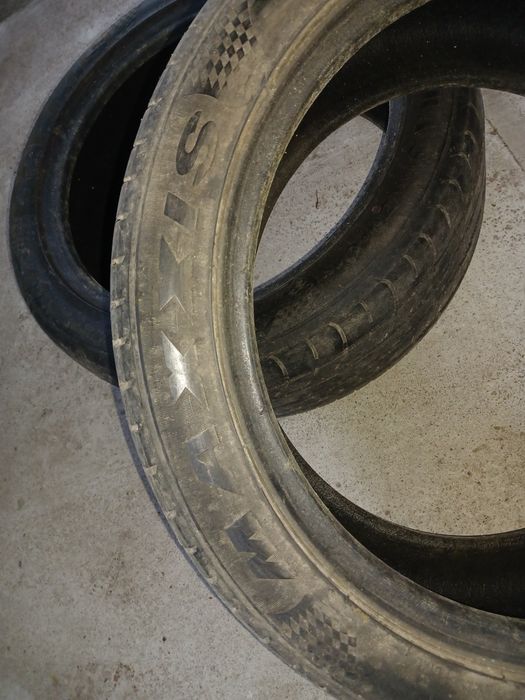 Продам літні шини 235/45 r18