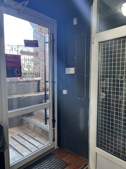 Здається площа під поштомат чи банкомат 1,5 кв. м. Вул.Іллєнка 81В - View 3
