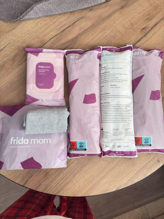 Післяпологовий набір frida mom 3 охолоджуючі прокладки, підкладки з гамамелісом, 2 одноразових шортиків