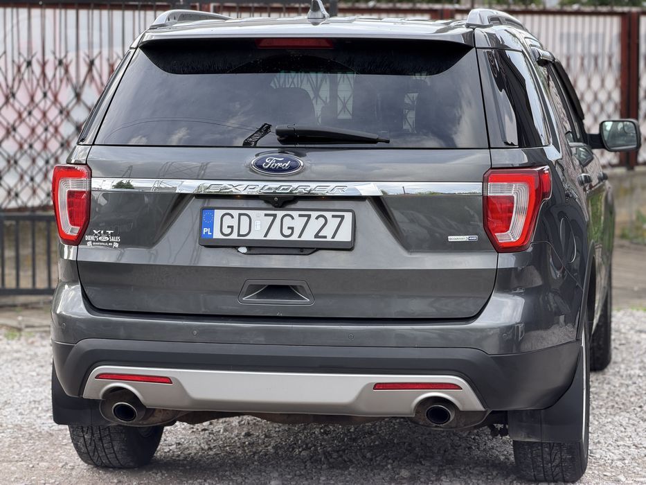 Ford Explorer XLT   7 osb  190.000 km Rezerwacja do 27.05.2026
