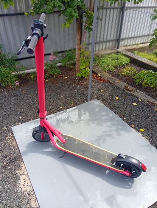 Електросамокат Giant u9 pro