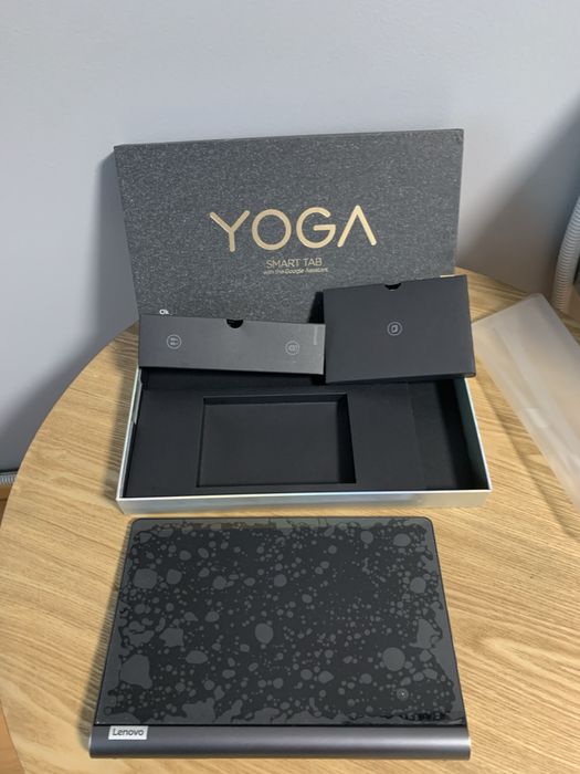 Lenovo Yoga Smart Tab