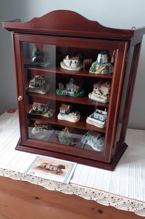 Casas Tradicionais Portuguesas - Colecções Philae