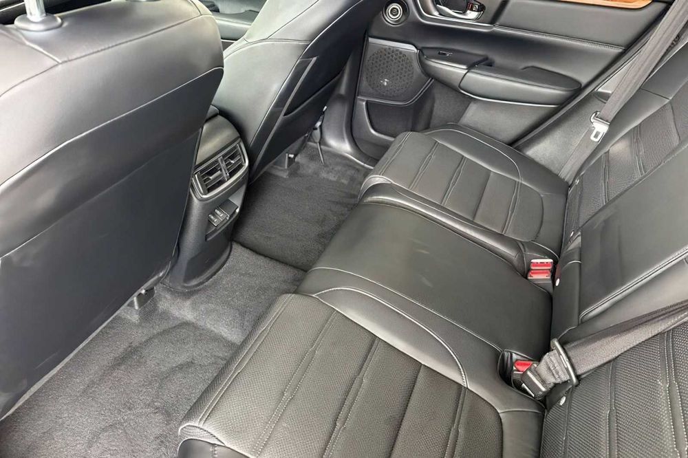 Honda CR-V Hybrid Touring      2022