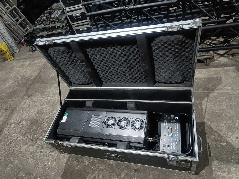 PROEL STARPOINT 1200 followspot reflektor prowadzący 1200W