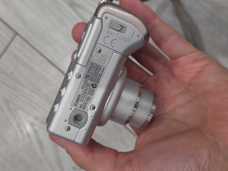 Aparat cyfrowy Canon PowerShot A510 3.2MP 4x zoom retro digicam y2k sprawny