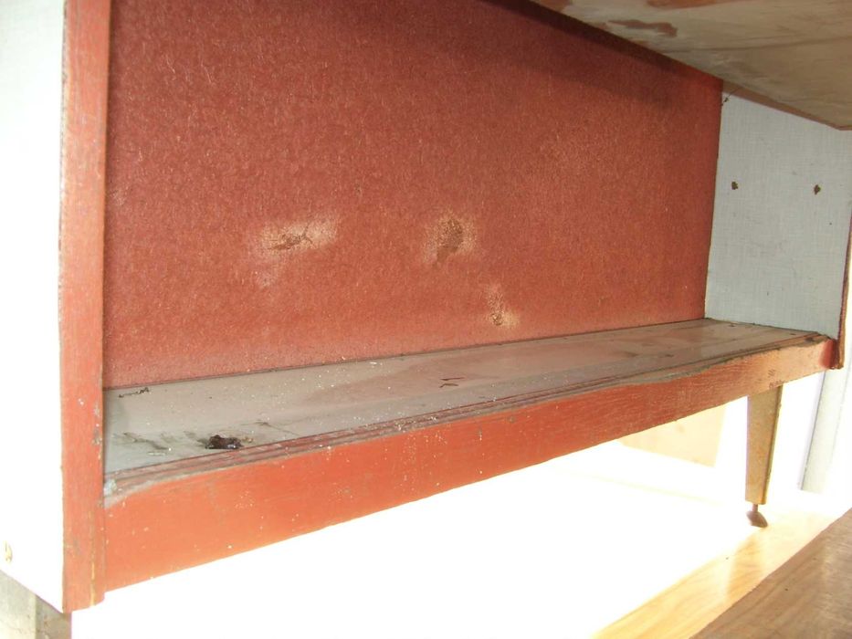 lada z PRL-u, dwie szuflady