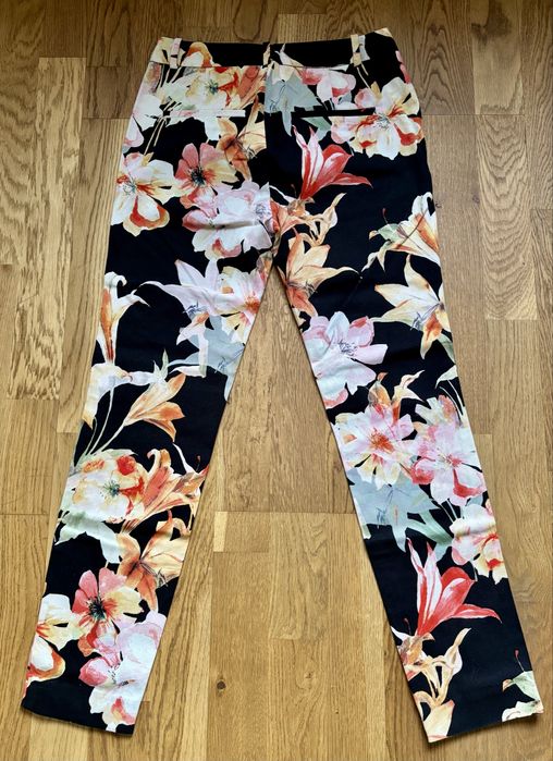 Nowe spodnie Zaraz Basic rozm 34