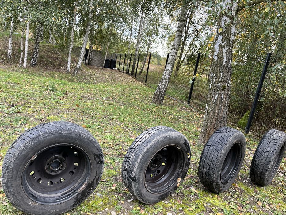 Felgi stalowe +opony zimowe Barum Polaris3+kołpaki seat