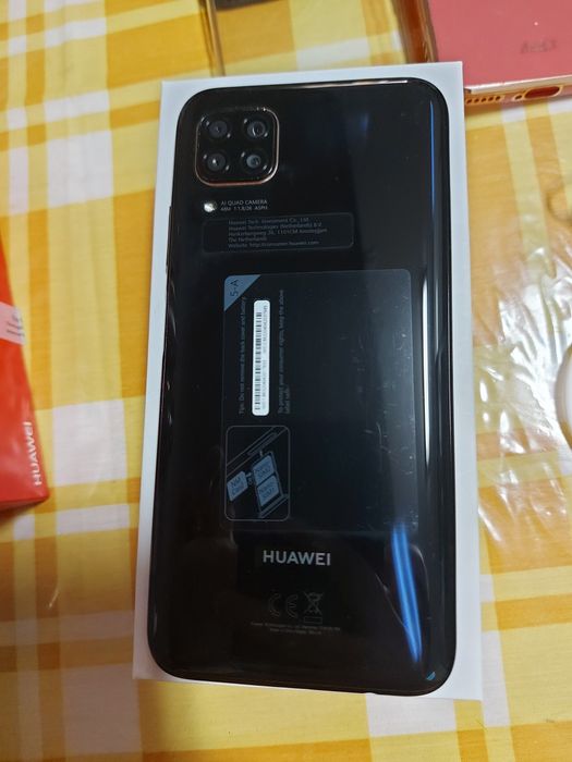 Huawei P40 lite (excelente estado)