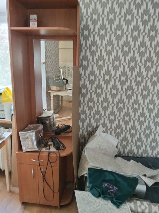 Шафа, прихожа в дуже гарному стані