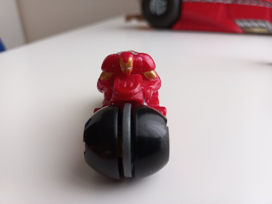 Пускатель для мотоцикла Hot Wheels серии Marvel