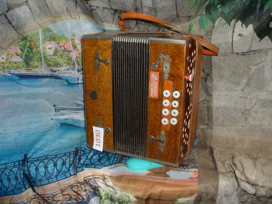Concertina Avenda N .1030