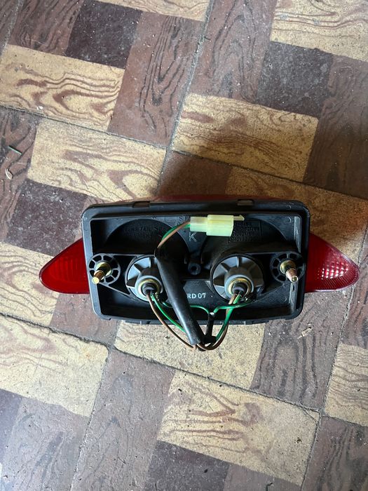 Material Honda Varadero 1000 2004