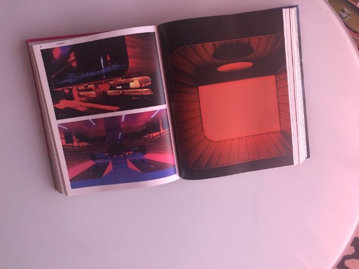 Livro de design "Ultimate Paris Design"