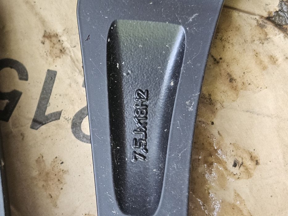 Mitsubishi felgi aluminiowe z czujnikami