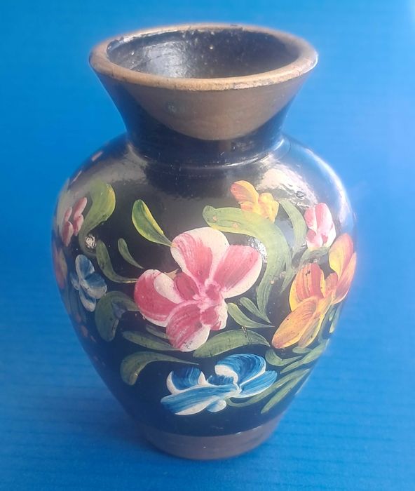 Antiga Jarrinha em Cerâmica Pintada