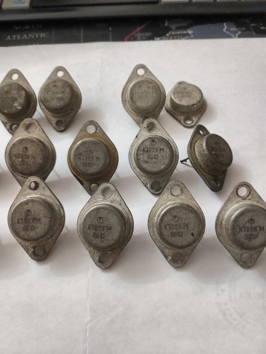 Транзистори КТ 819/818 ВМ,БМ,ГМ,АМ