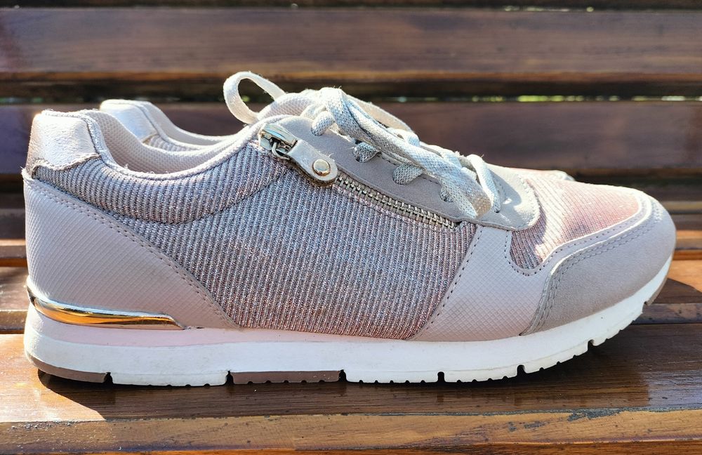 Жіночі кросівки "Graceland"р.38