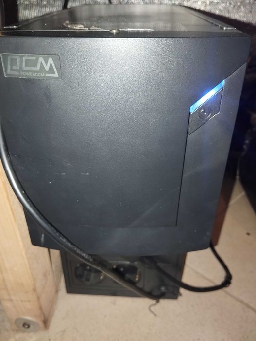 Бесперебойник PCM 1025