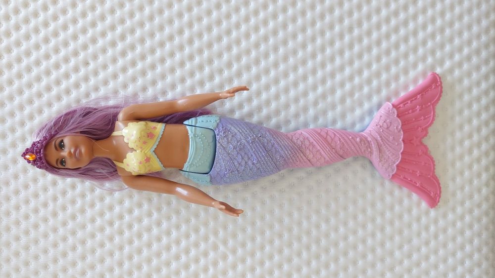 Barbie / Bonecas para menina