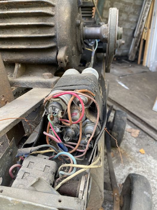 Компрессор, для сжатия и подачи водуха под давлением