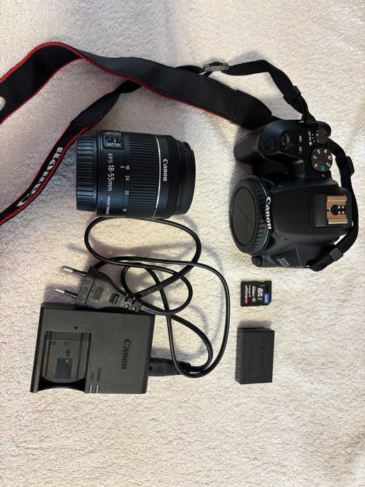 Camera Canon EOS 250D