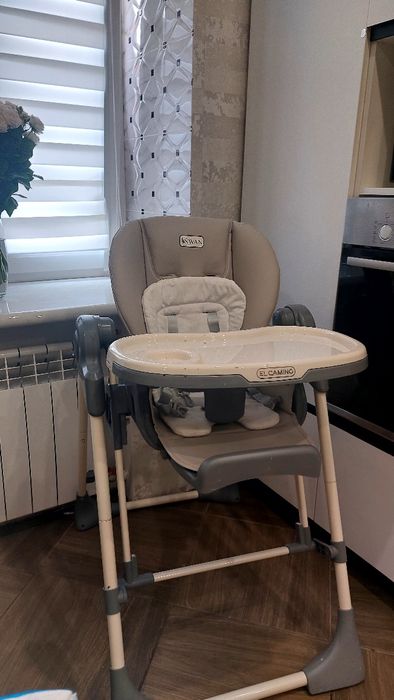 Стільчик для годування, заколисуючий центр 4в1 El Camino Swan