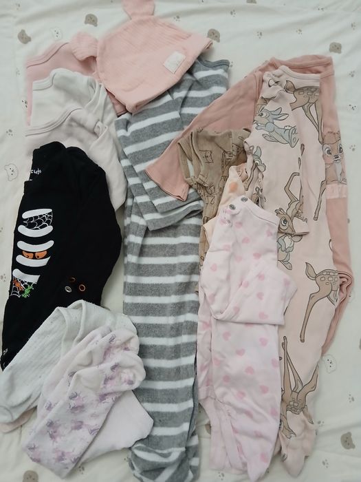 Sprzedam paczkę ubranek dla dziewczynki