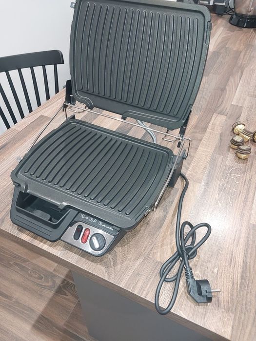 Gril firmy Tefal