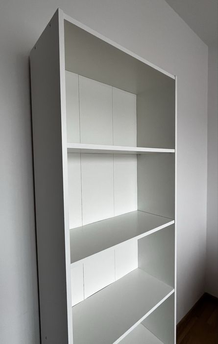 Biały regał Gersby