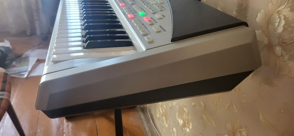 Roland e50. Продам синтезатор