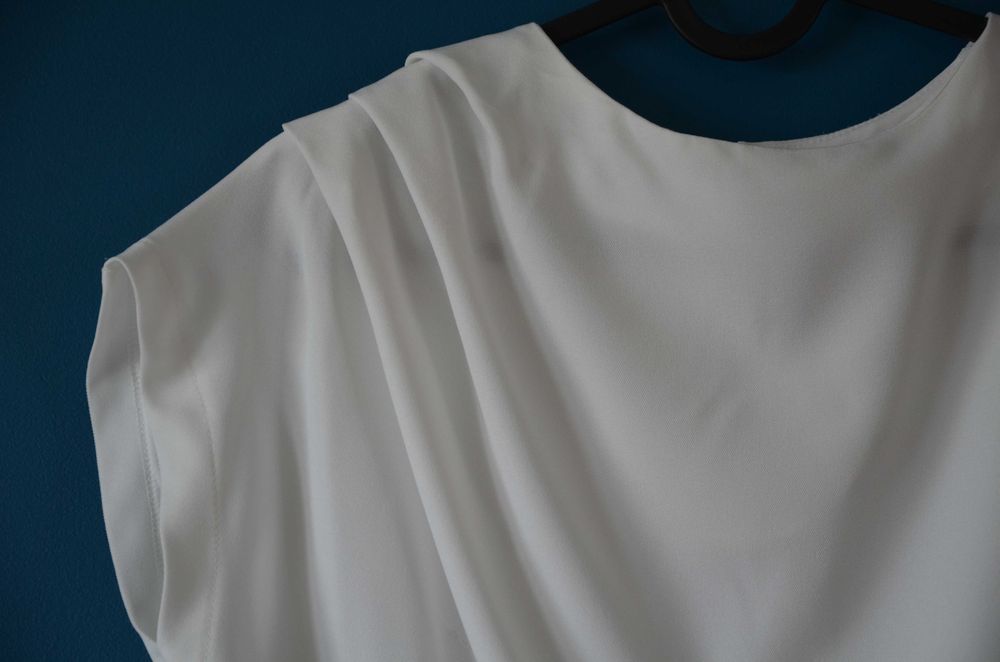 Biała galowa bluzka woda elegancka r. 158-164 lub XS jak nowa