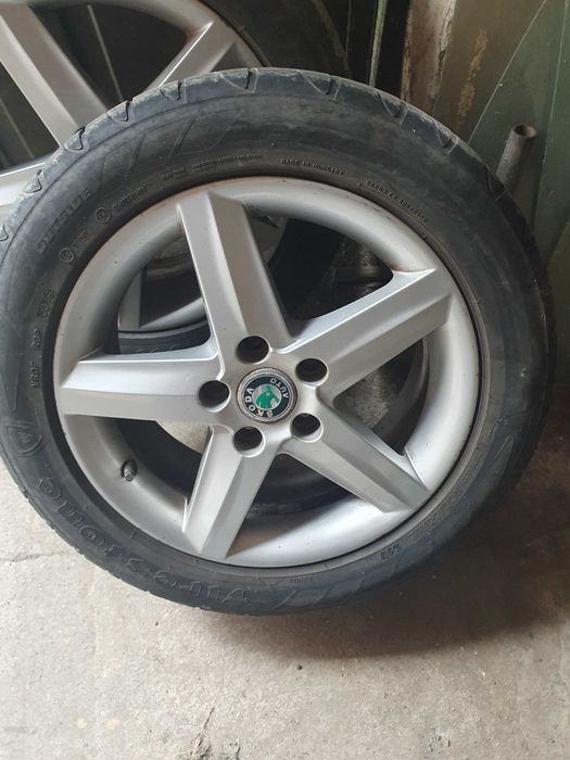 alufelgi 4 sztuki octavia 6.5J x 16H2  16 cali