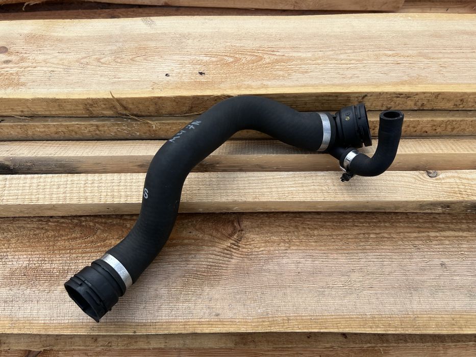 Нижній Патрубок Радіатора БМВ Е46 320d M47N Рестайлинг Шланг Тосола