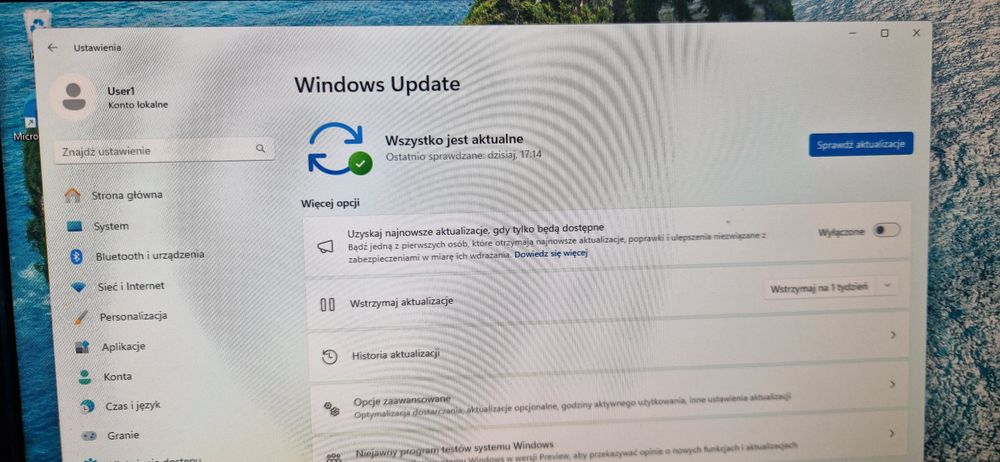 Firmowy zestaw komputerowy DELLIntel i3 Windows11 monitor Samsung