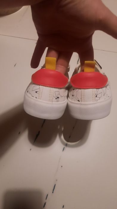 Tenisówki pokemon 38