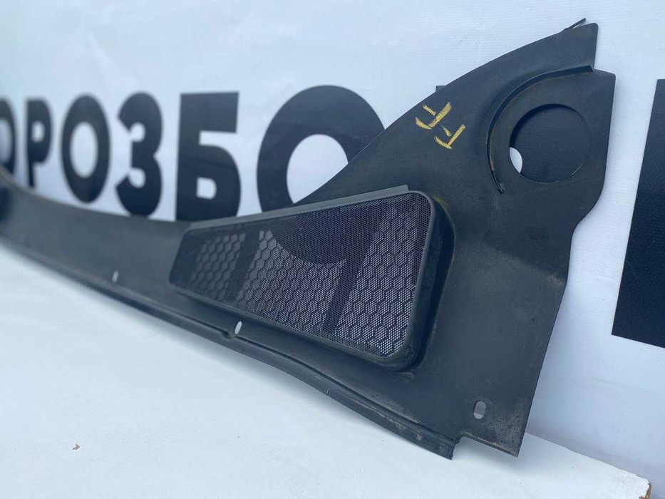 Решітка Вентиляції Зовнішня Ford Focus 3 Жабо Форд Фокус Mk3