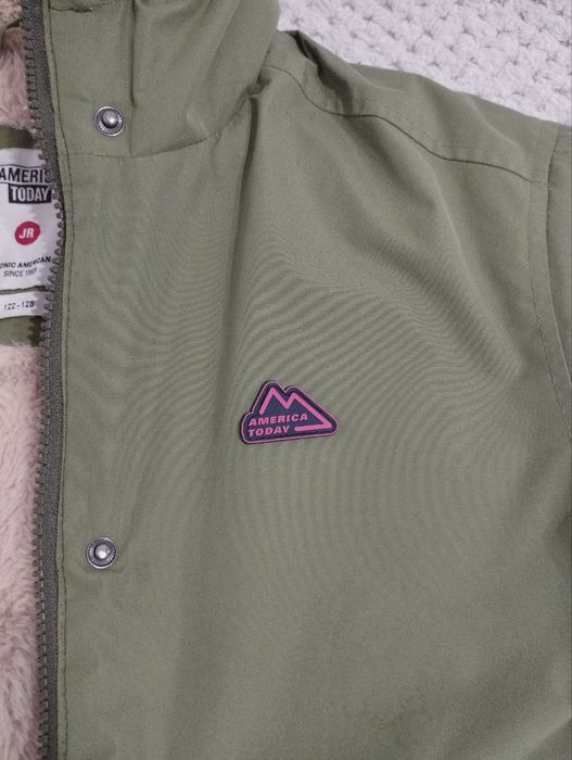 Куртка парка  для хлопчика. 128 Стан супер.