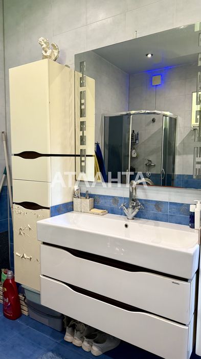 Дом с ремонтом на солнечных батареях+газ. Близко к трассе. Фонтанка