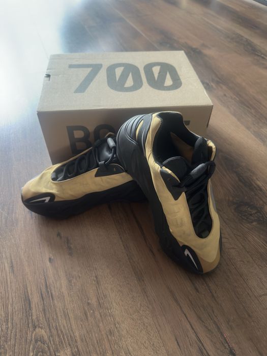 Adidas Yeezy 700 jak nowe