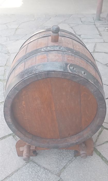 Дубова бочка з під бренді виноградного