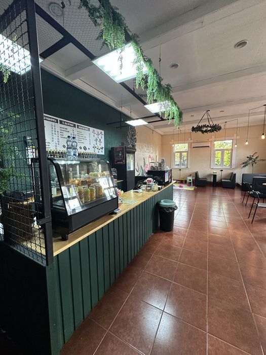 Продаж 200 м2. під магазин, клініку, офіс. Фасад !