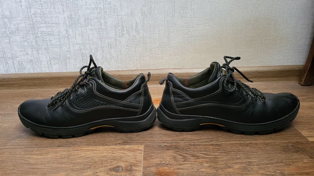 Ботинки осінні 41 розмір