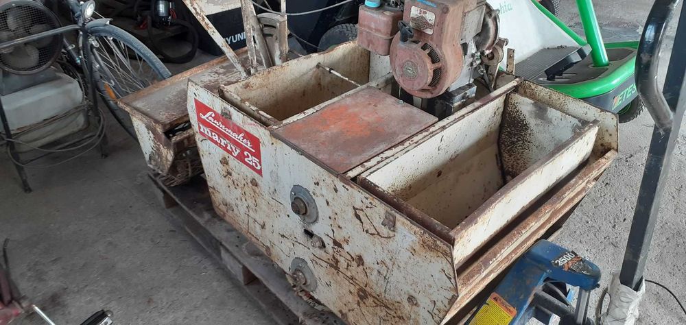 Siewnik Do Trawy Nasion Spalinowy Napęd